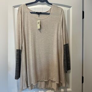 Women’s Max Edition Beige and Charcoal Long Sleeve Tunic Top. Size XL. NWT’s.